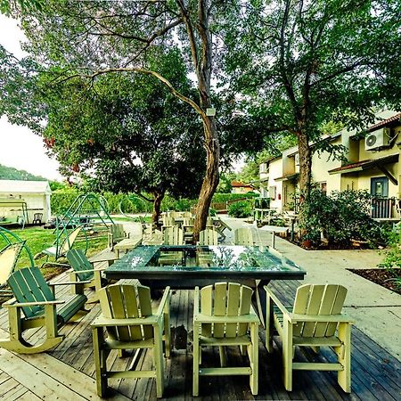 Nuriel Fruit & Guest House Sheʼar Yashuv Eksteriør bilde