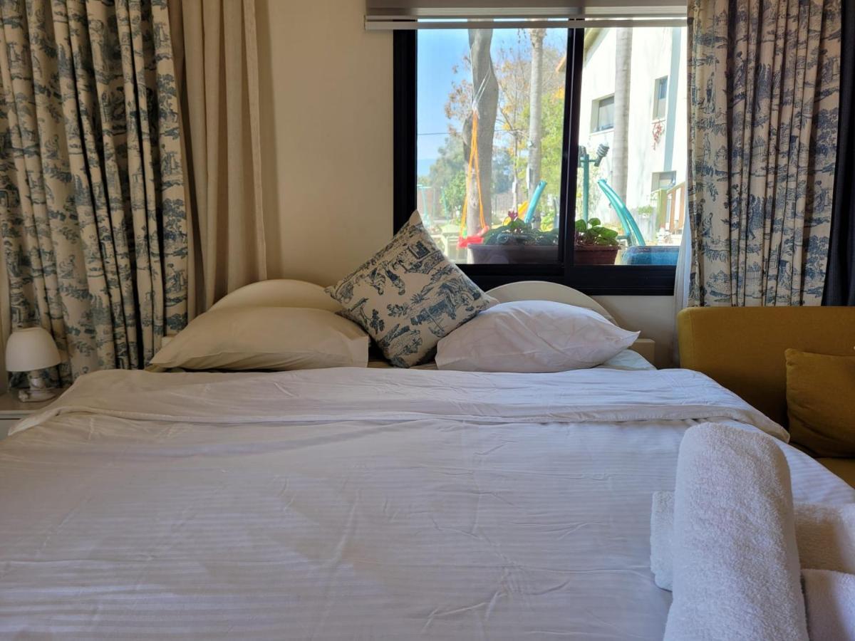 Nuriel Fruit & Guest House Sheʼar Yashuv Eksteriør bilde