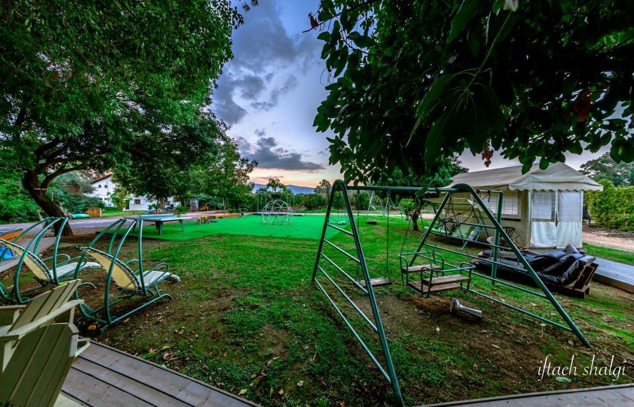 Nuriel Fruit & Guest House Sheʼar Yashuv Eksteriør bilde