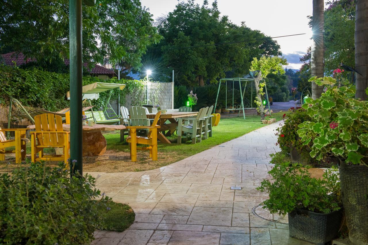 Nuriel Fruit & Guest House Sheʼar Yashuv Eksteriør bilde