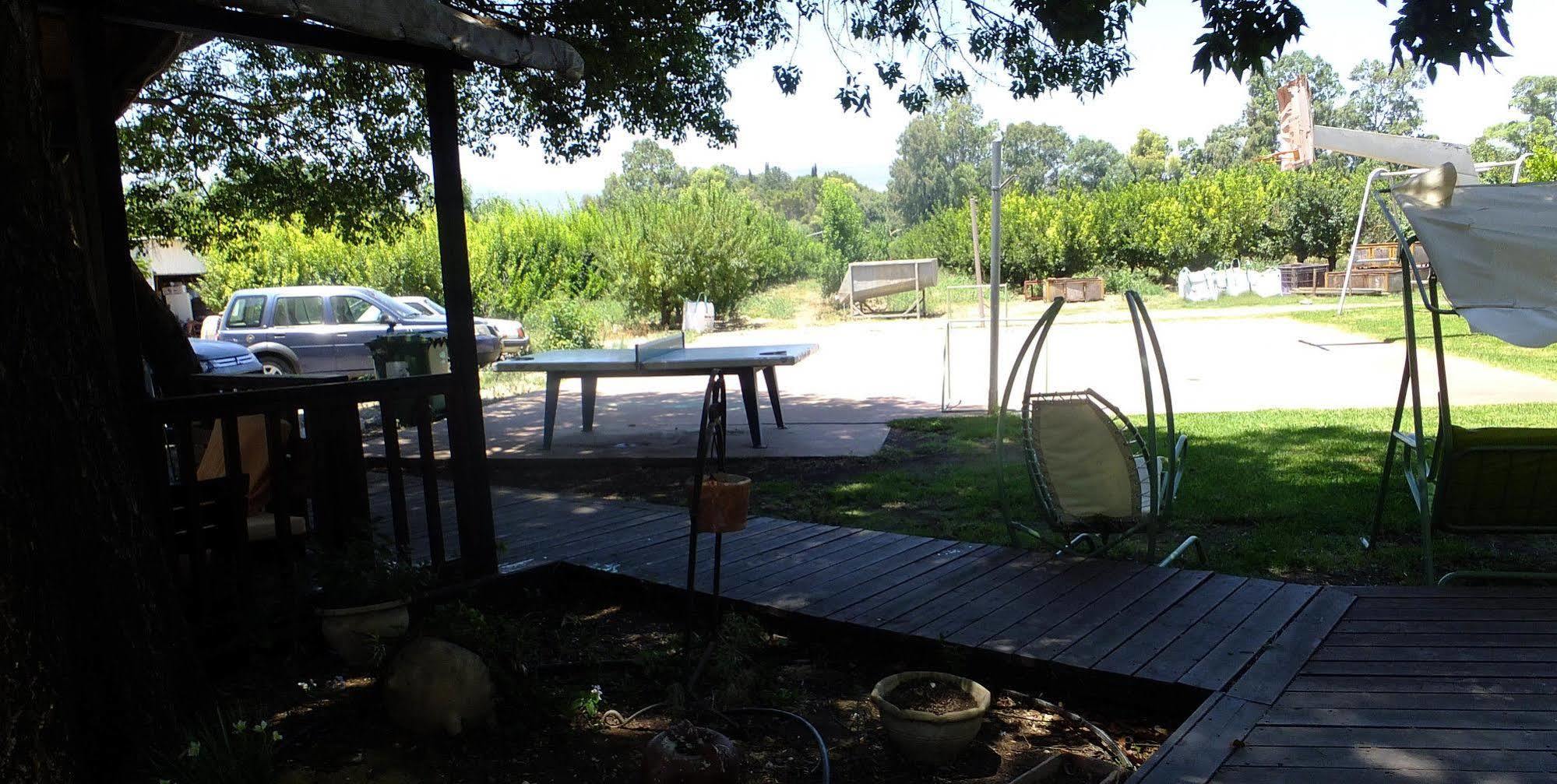 Nuriel Fruit & Guest House Sheʼar Yashuv Eksteriør bilde